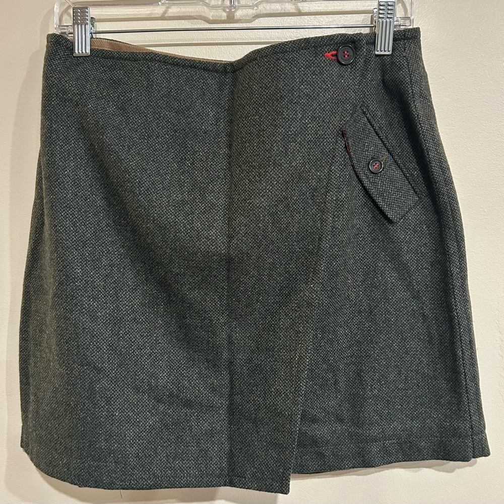 Tommy Hilfiger Wrap Skirt Size 8 Green Side Pocket Lined Wool Blend Preppy